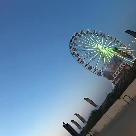 Zeedijk44 - Frontal Sea View Penthouse Apartment De Panne